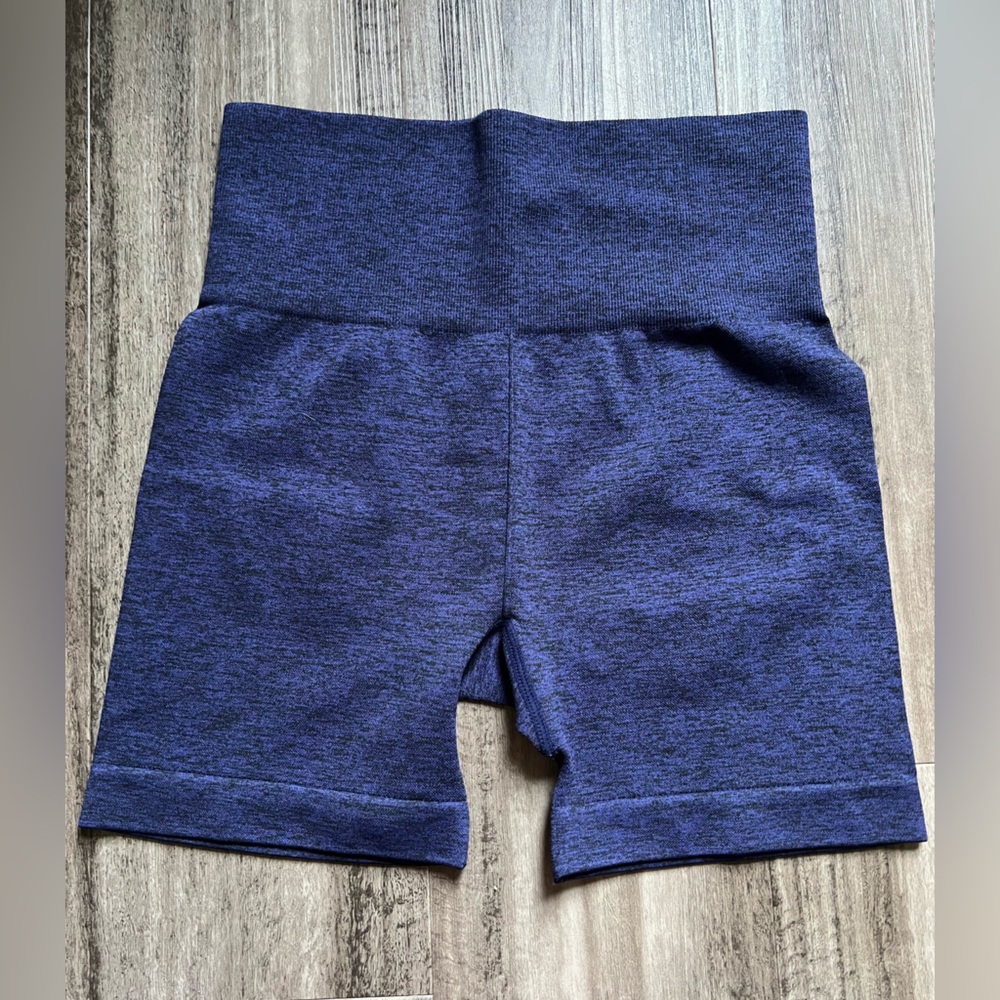 Zyia Women’s shorts small